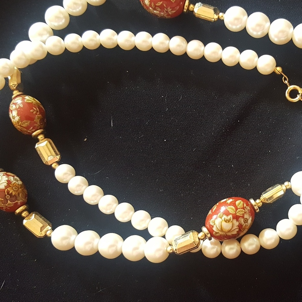 Red, gold and pearl necklace